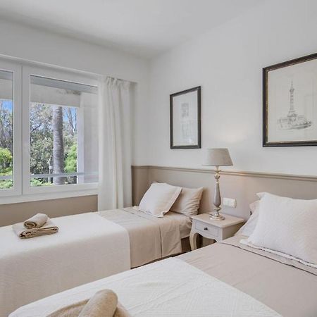 Beach-Line Apartment With 3 Bedrooms In Estepona Kültér fotó